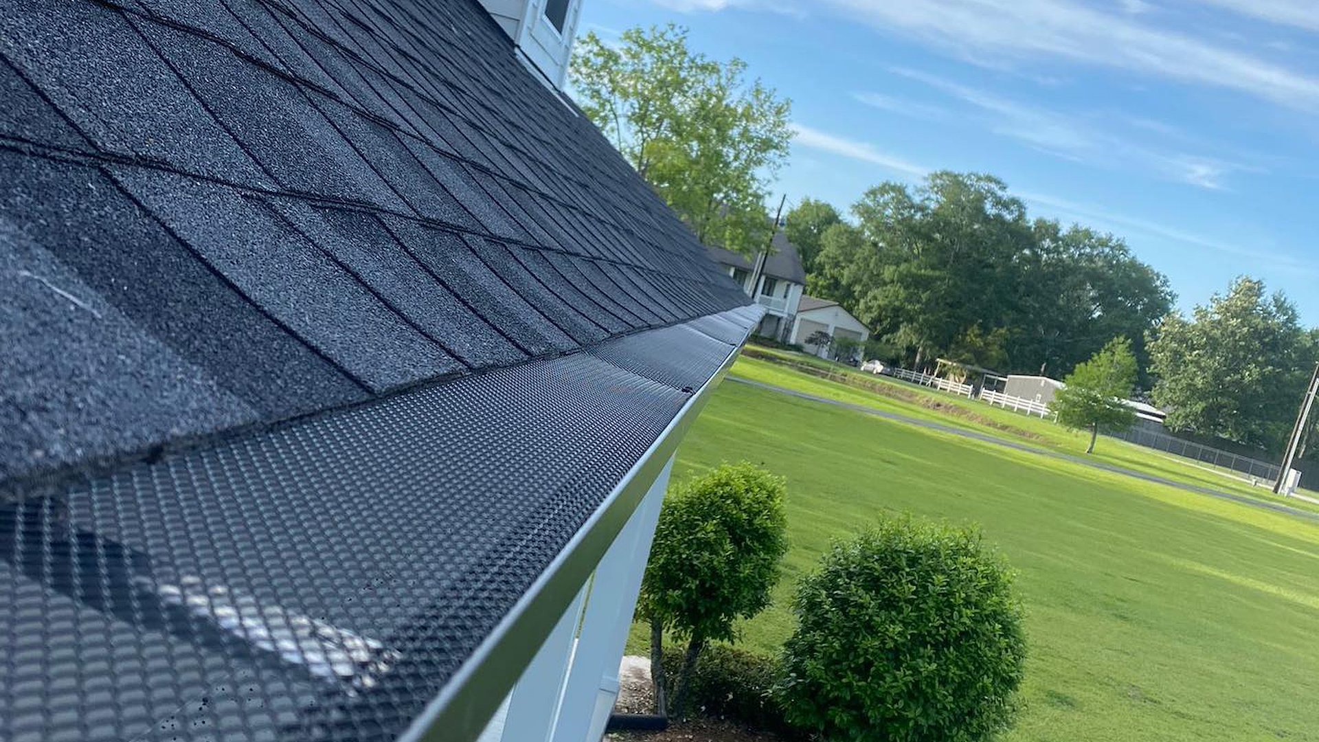 Majestic Gutters Banner